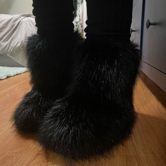 ୨⎯ SOLD ⎯୧ - Picture 2 of 3